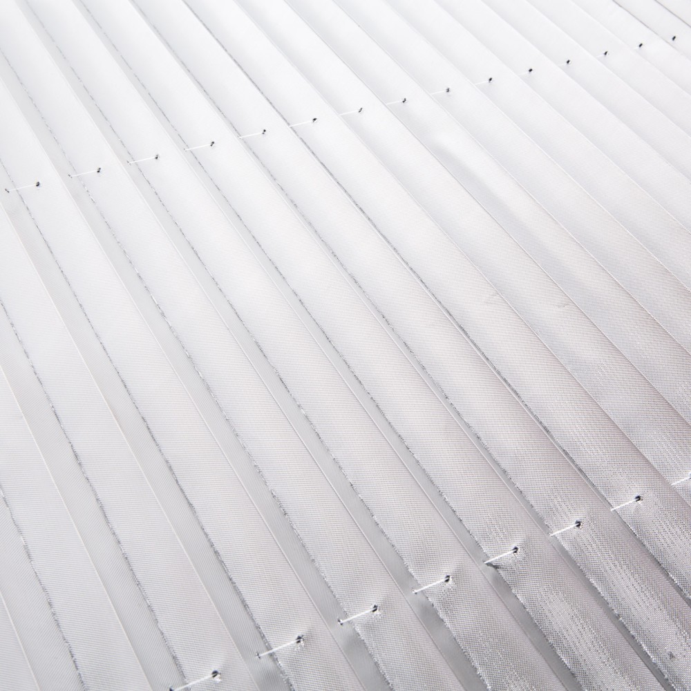 Fényvisszaverő roló autóba - 150 x 70 x 6 cm 55796A