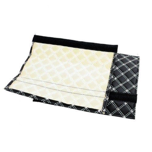 Biztonsági öv párna fekete-fehér steppelt CD801W