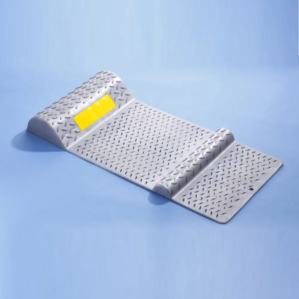 Parkolást segítő, kerékütköző rámpa 52 x 25 x 3,5,cm Mottez