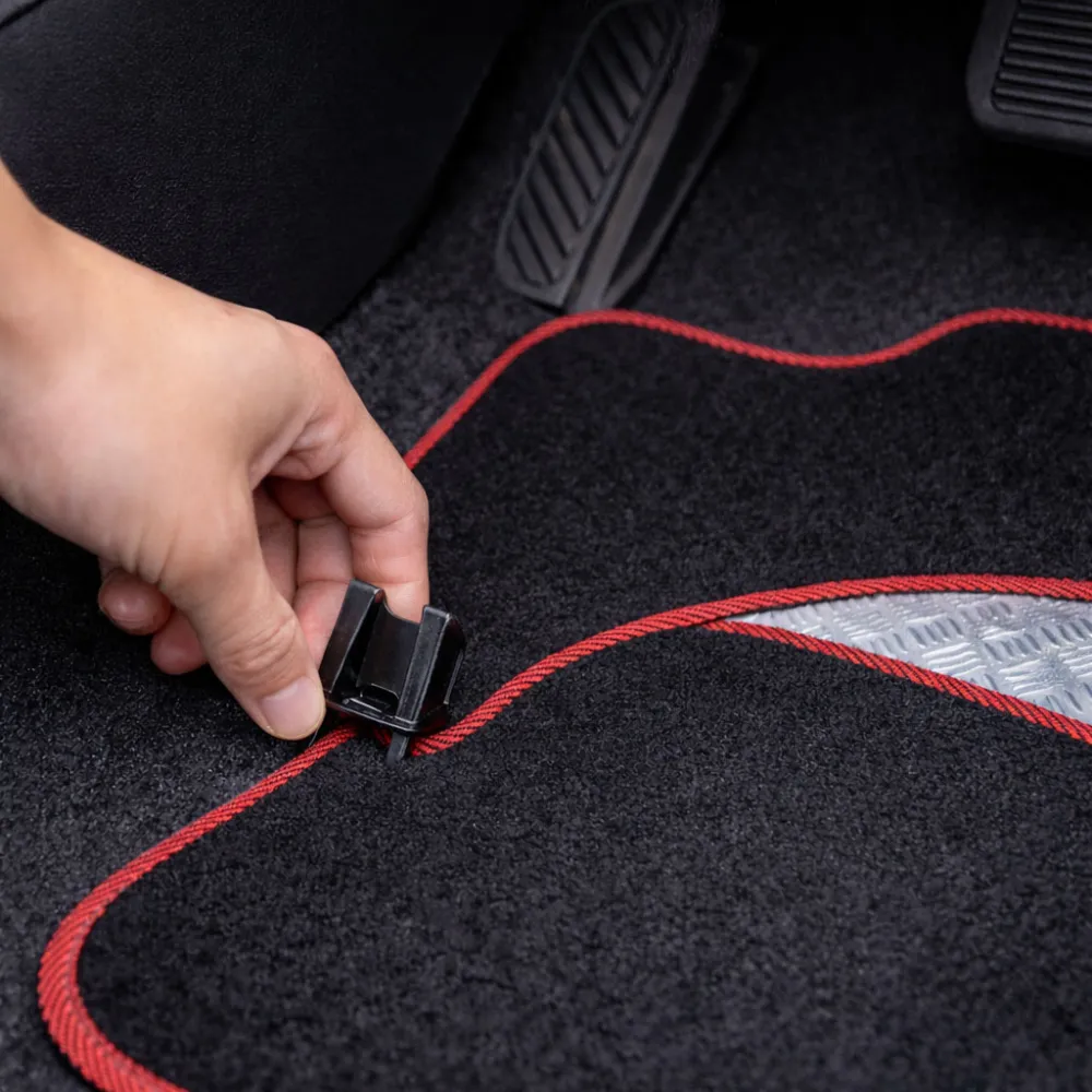 Autószőnyeg rögzítő klipsz, gumi- vagy szövetszőnyegkhez, Lampa 24799