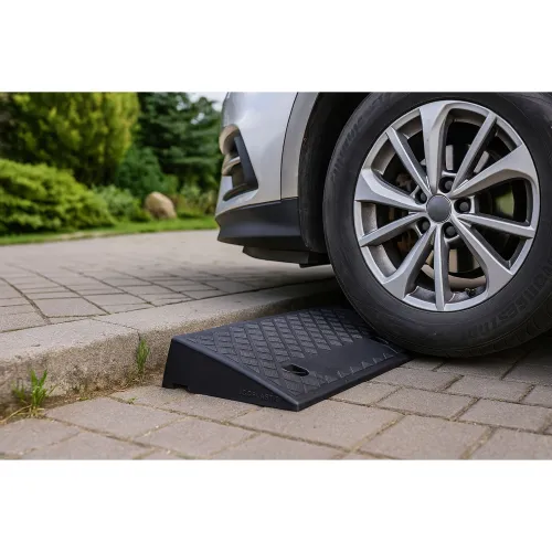 Műanyag rámpa, szegélyekhez 50 x 26 x 9cm, MaxSpeed