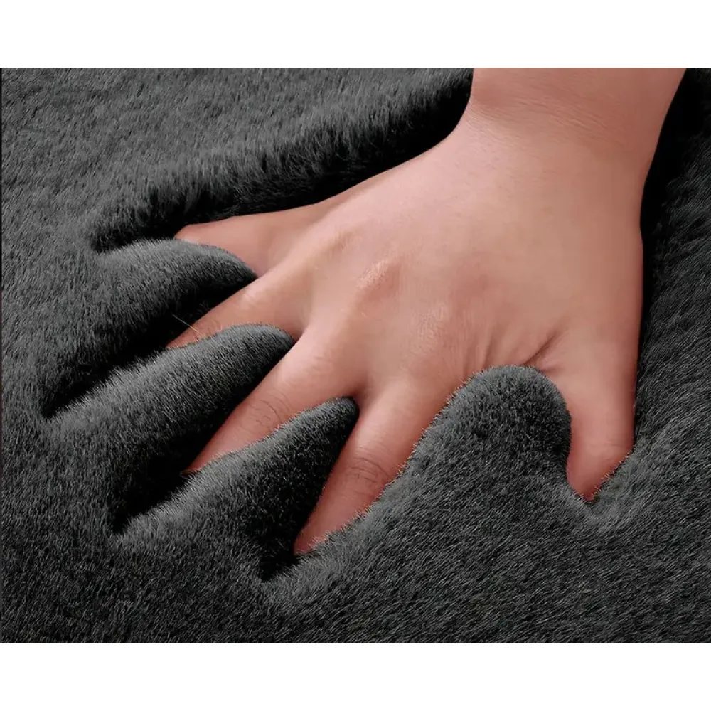 Ülésvédő, puha szőrös, fekete, hátsó ülésre 45x135 cm Autolife 01112