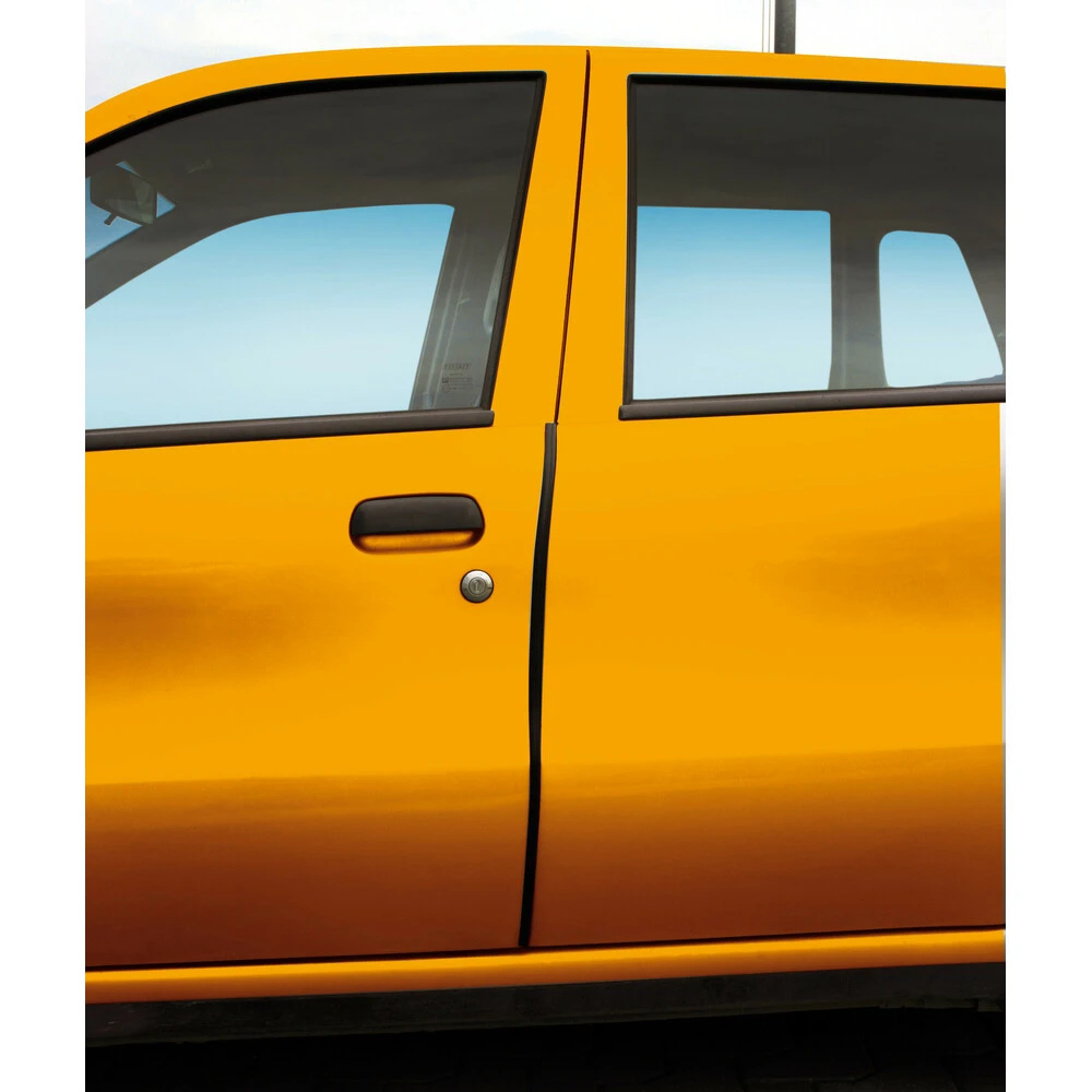 Motorháztető- és ajtószigetelés fekete, D profil 3,1 méter 14x9mm 70006