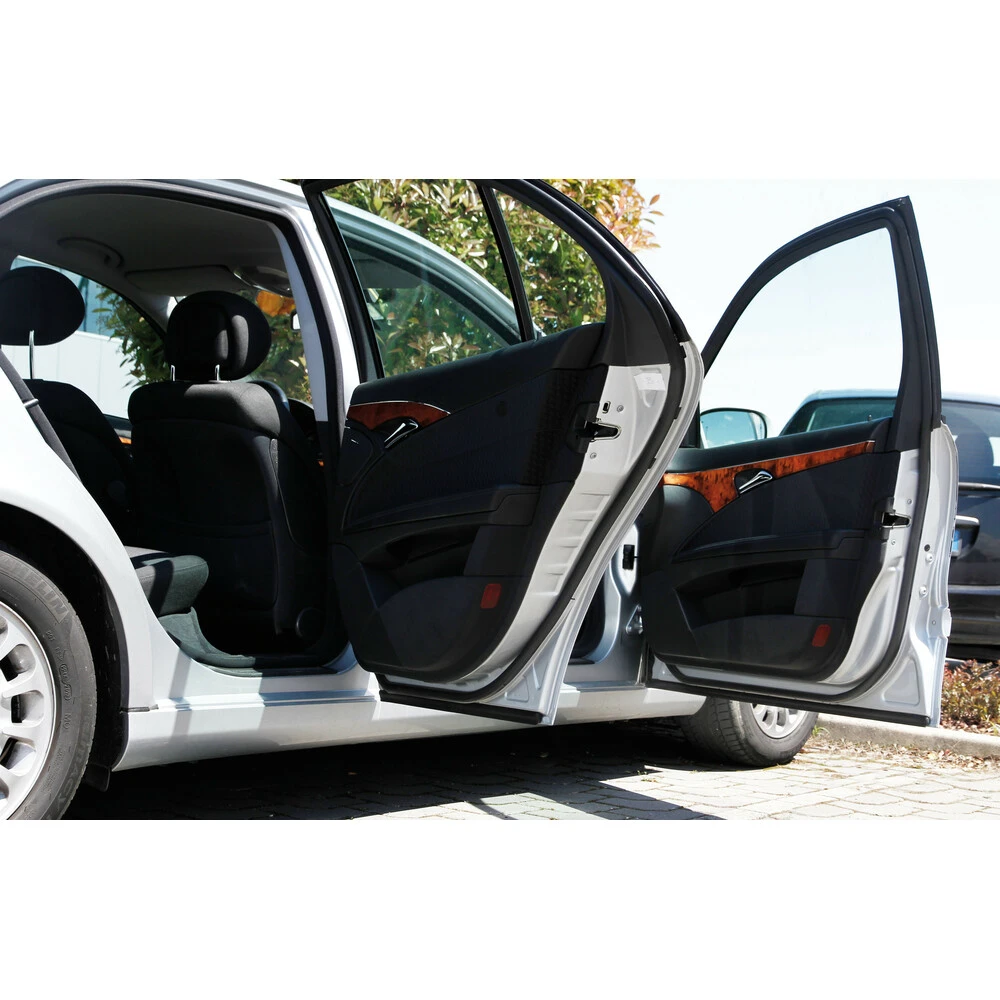 Motorháztető- és ajtószigetelés fekete, D profil 3,1 méter 14x9mm 70006