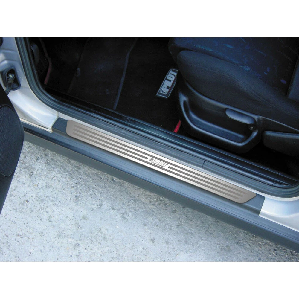 Alumínium küszöbvédő ezüst 62,5cm Pilot 02045