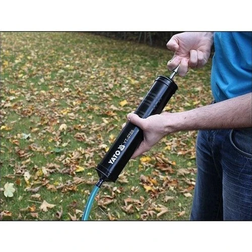 Olajbetöltő, olajszivattyú pumpa 500 cm3 70 MPa Yato YT-0708