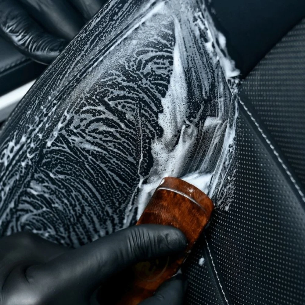 Kefe bőrtisztításhoz K2 AURON G450