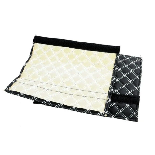 Biztonsági öv párna fekete-fehér steppelt CD801W