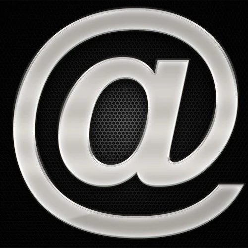 Öntapadó krómhatású műgyantás kukac írásjel 27 x 27 mm