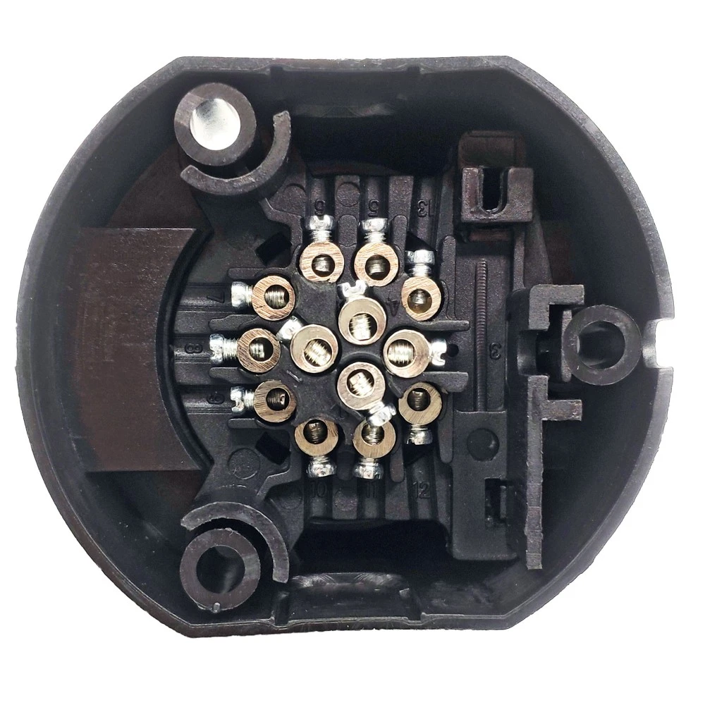 Utánfutó aljzat 13 pólusú 9/596